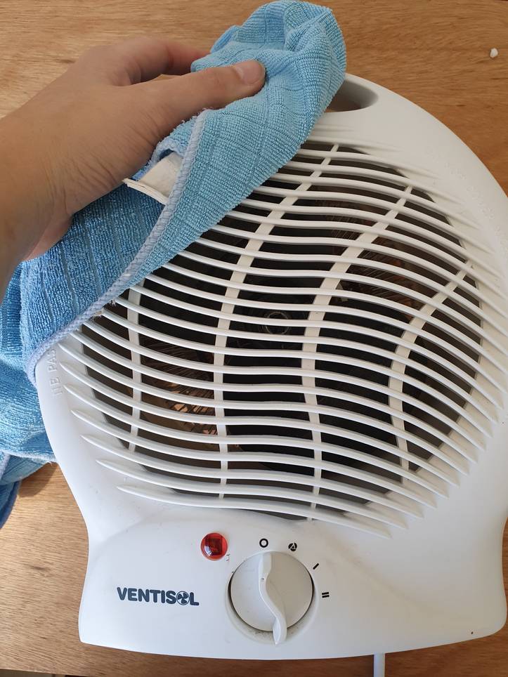 How to Clean the Exterior of a Space Heater for Maintenance